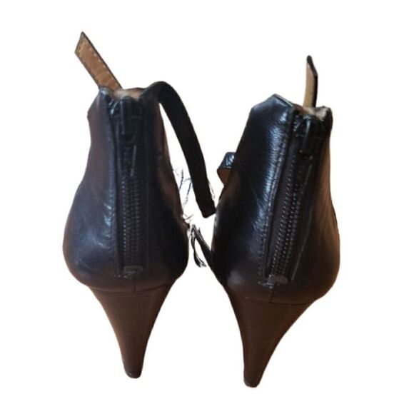 Nine West Magdalena, Dressy Leather Gladiator Back Zip Wedge Heels Size 6 1/2" M - Picture 4 of 5